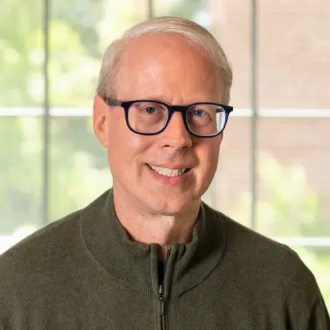 Headshot of Colin Beck